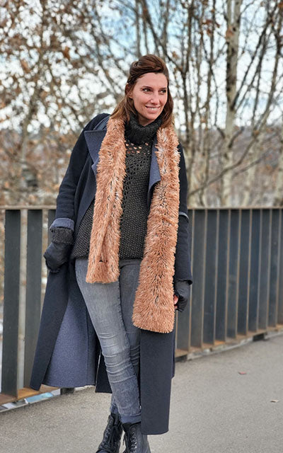 Classic Scarf - Fox Faux Fur (Silver Tip Fox Black Sold Out