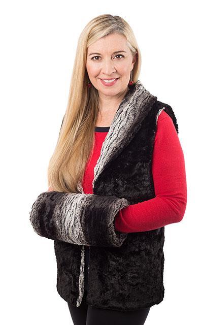 Muff, Reversible less pockets - Luxury Faux Fur in Smouldering Sequoia - Sold Out!