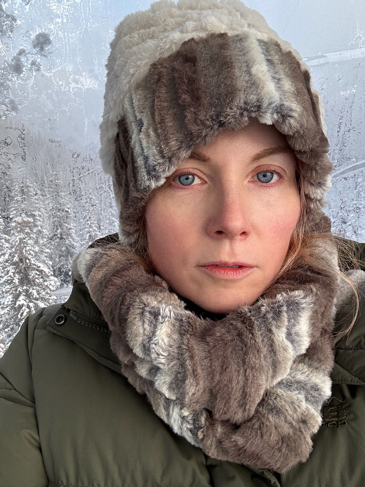 Woman wearing the Willows Grove Neck Warmer with a matching Beanie Hat in Willows Grove. Handmade in Seattle, WA, USA by Pandemonium Millinery.