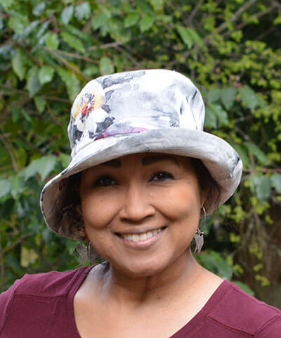 Hollie Bucket Hat Style - Linens (One Multi-Floral, Medium)
