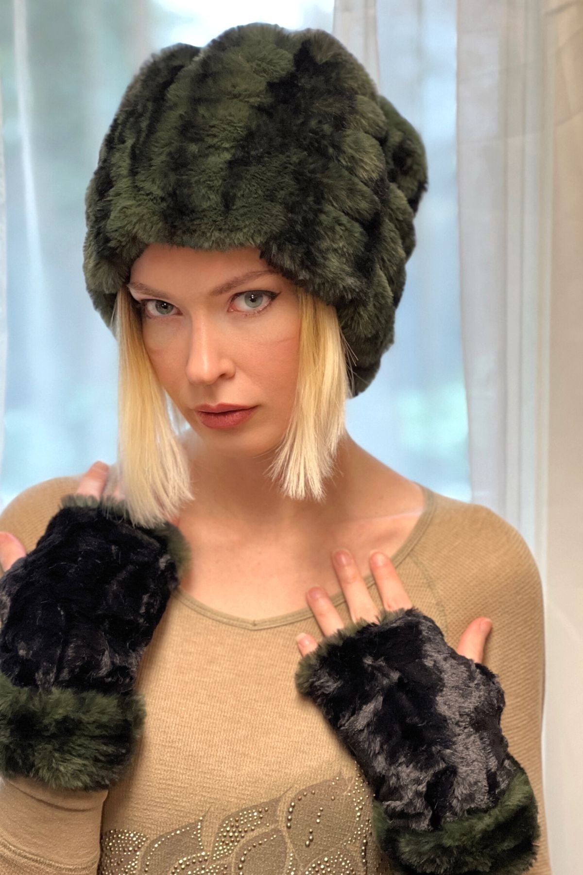 Model wearing Royal Opulence Fingerless Gloves Mid in Black Pine Faux Fur  with matching Beanie hat by Pandemonium Seattle.