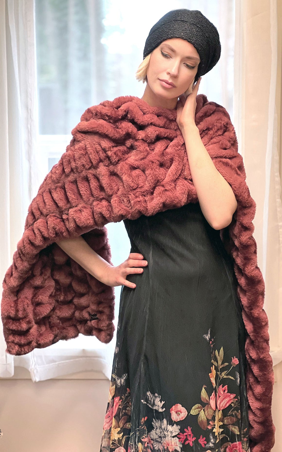 Woman wearing the Royal Opulence Stole in Maple Glow. Handmade by Pandemonium Seattle.