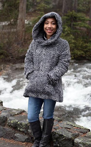 Hooded Lounger - Cozy Cable in Ash Faux Fur