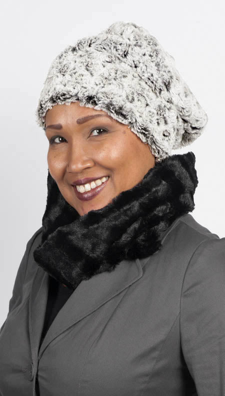 Women&#39;s Neck Warmer in Minky Black Faux Fur with complementing Pillbox