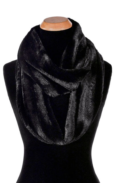 women&#39;s Product shot of Infinity Scarf Minky  Black on mannequin | Cuddly Faux Fur | Handmade in Seattle WA Pandemonium Millinery