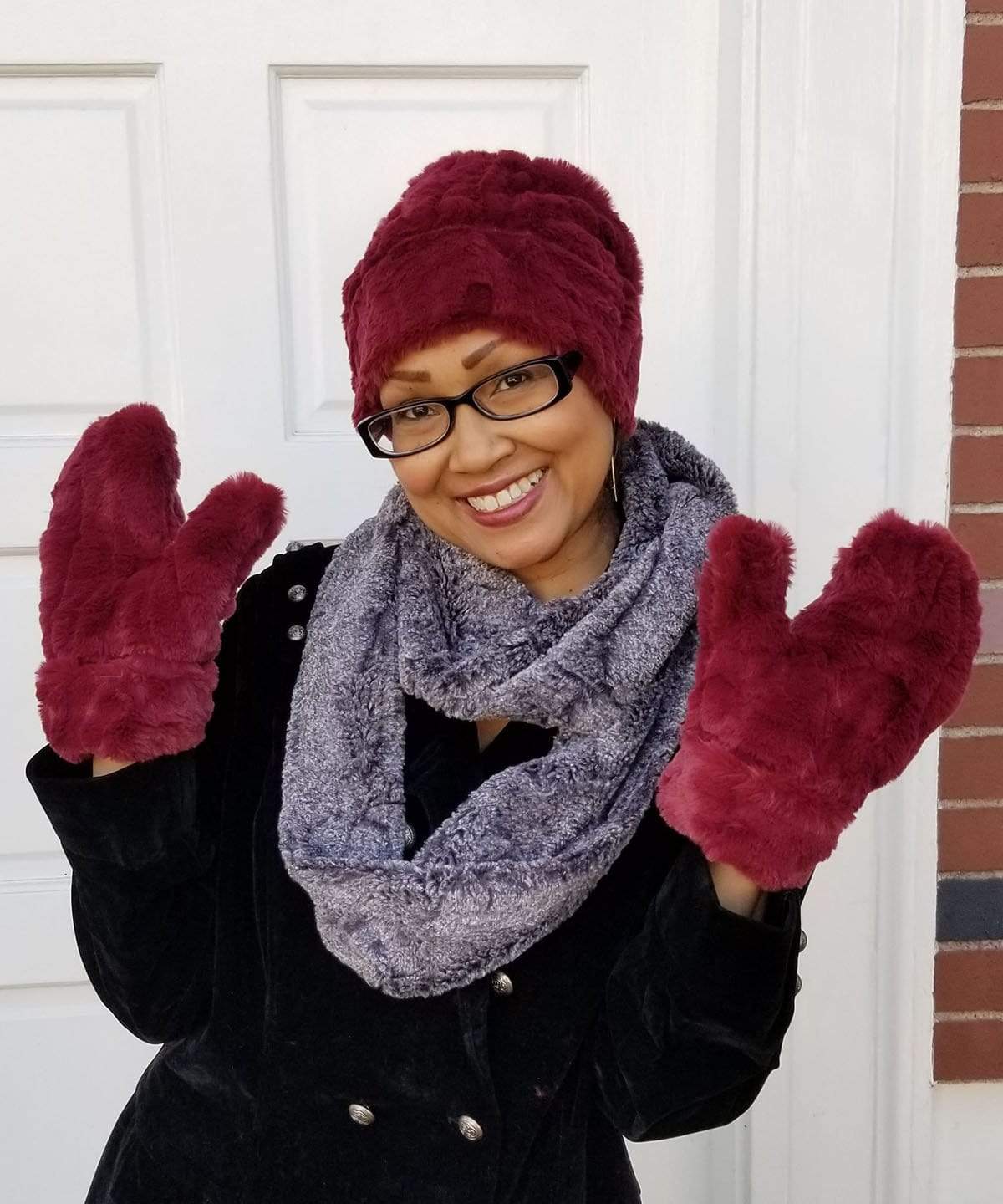 Mittens - Luxury Faux Fur in Cranberry Creek (Sold Out!)