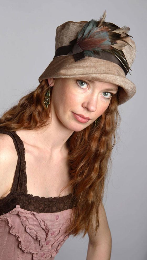 Molly Hat Style - Linen in Coral