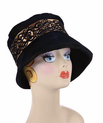 Molly Hat Style - Velvet in Black/Gold