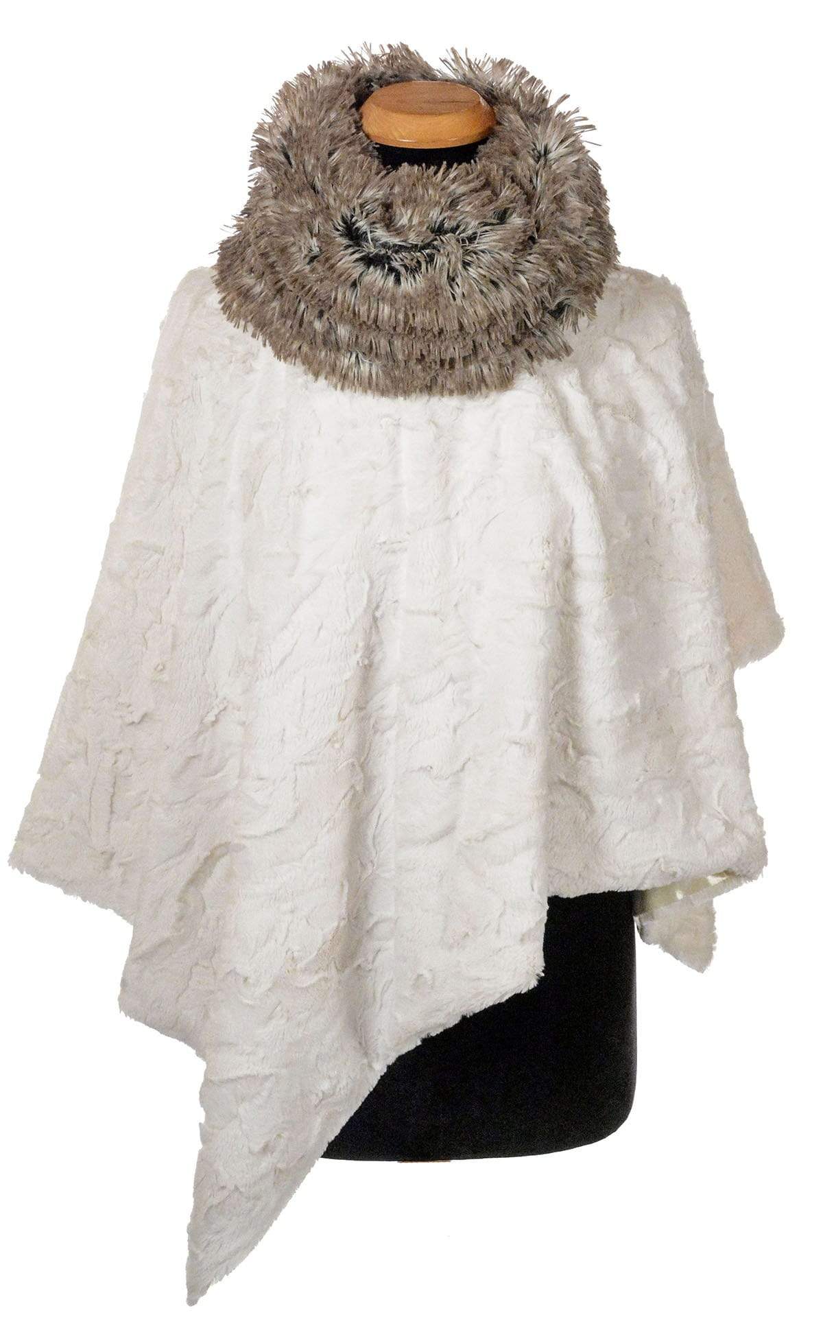 Poncho - Cuddly Faux Fur in Ivory with Fox Collar