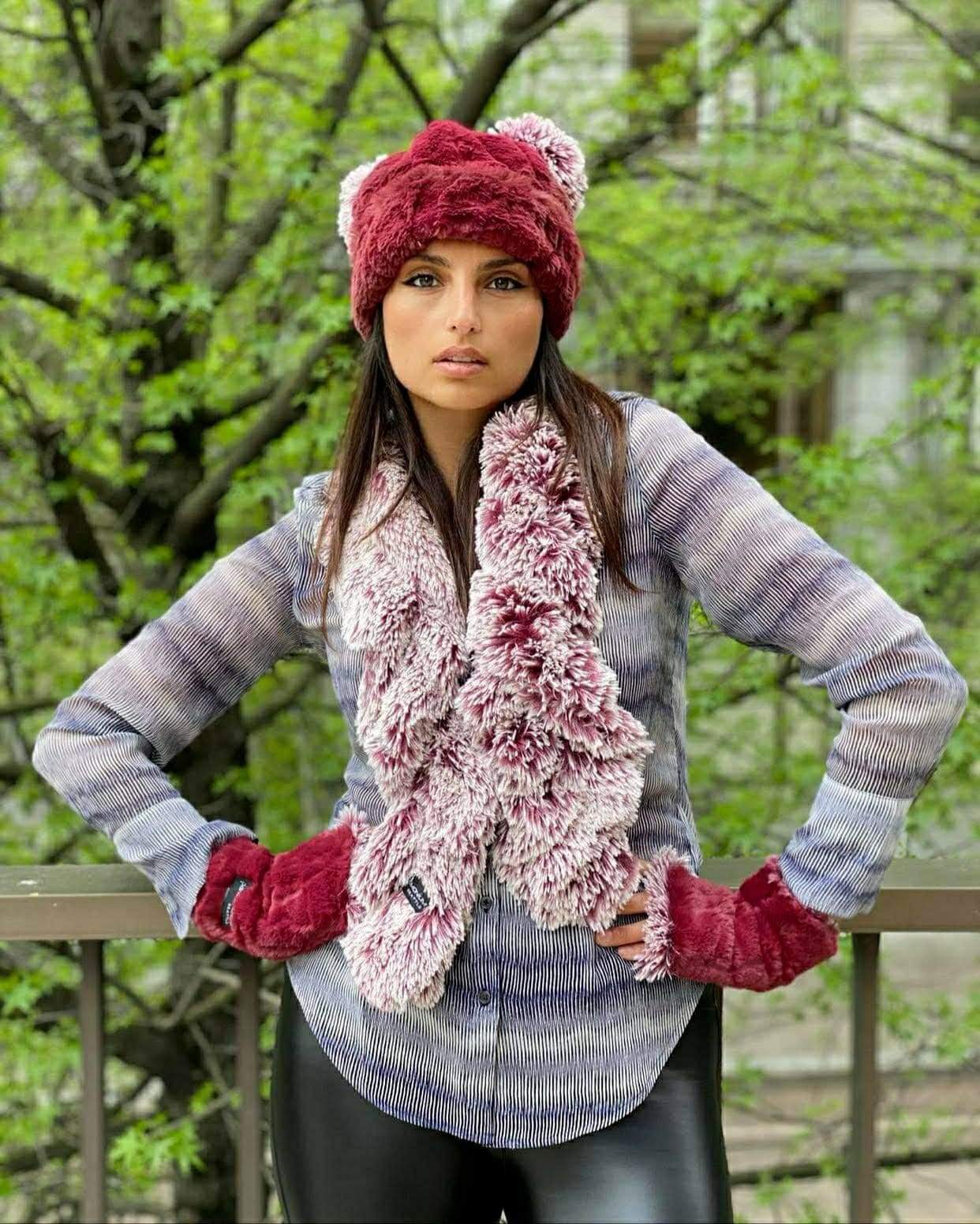 Pandemonium Millinery Tri-Color Scarf with Pockets - Pearl Fox / Cuddly Gray / Savannah Cat in Gray