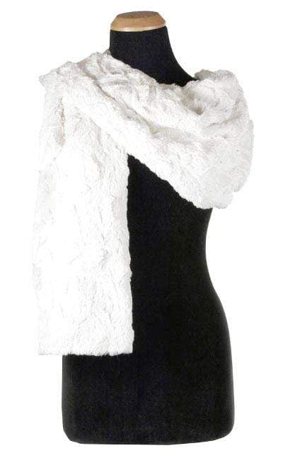 Cuddly Ivory | Luxury Faux Fur Stole Wrap | Pandemonium Millinery