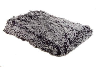Silver Tipped Fox Black | Luxury Faux Fur Throws | Pandemonium Millinery