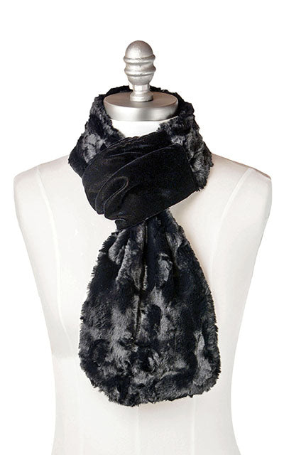 Velvet Pull-Thru Scarf With Cuddly Faux Fur in Black